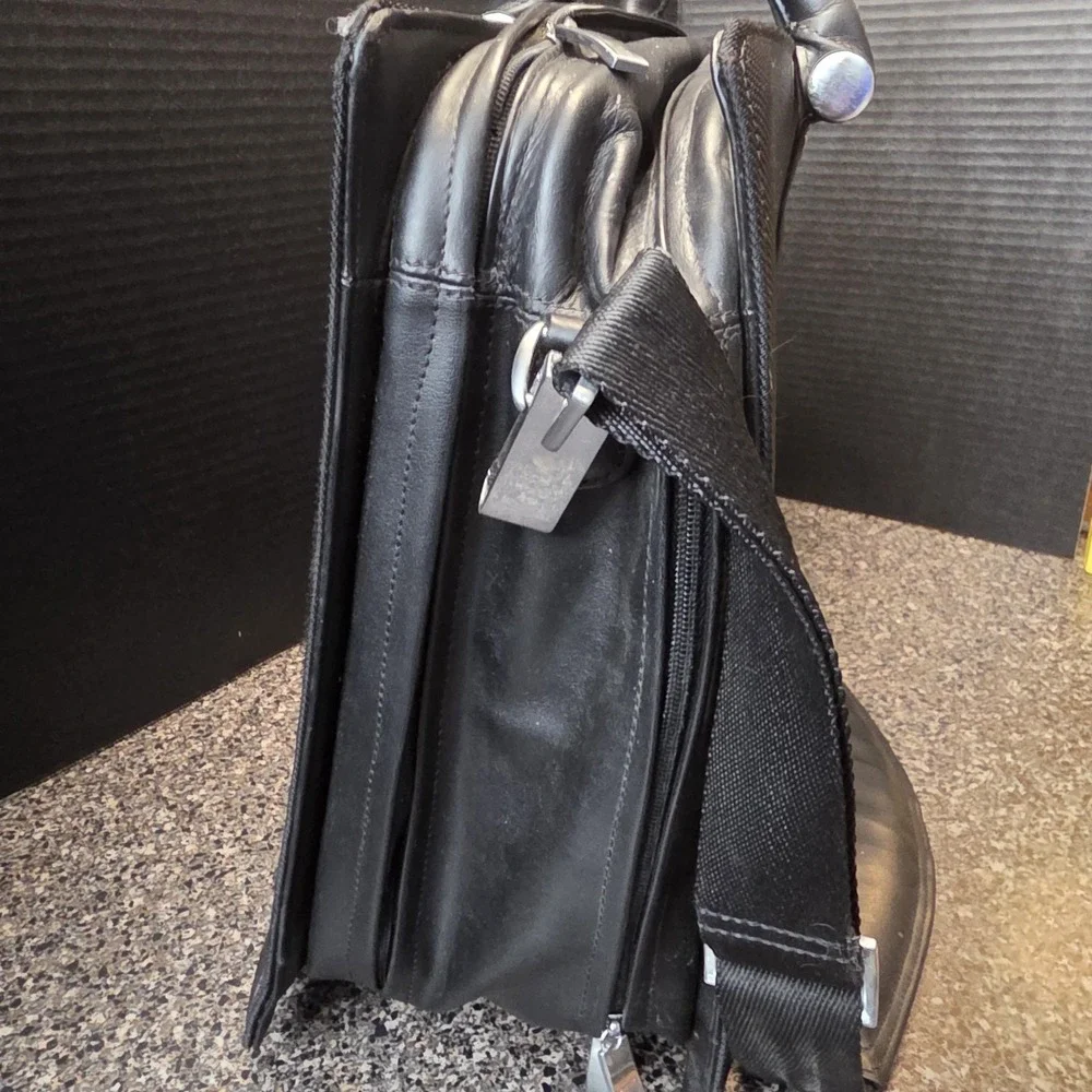 Zero Halliburton Canvas/Leather Laptop Briefcase‎ Black Business Bag **READ**